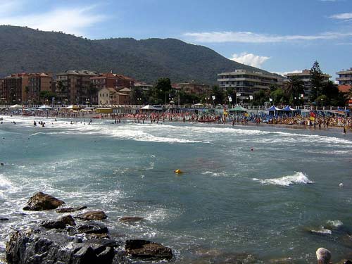 La spiaggia di Andora