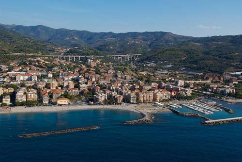 La spiaggia di San Bartolomeo a Mare