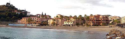 La spiaggia di San Lorenzo al Mare